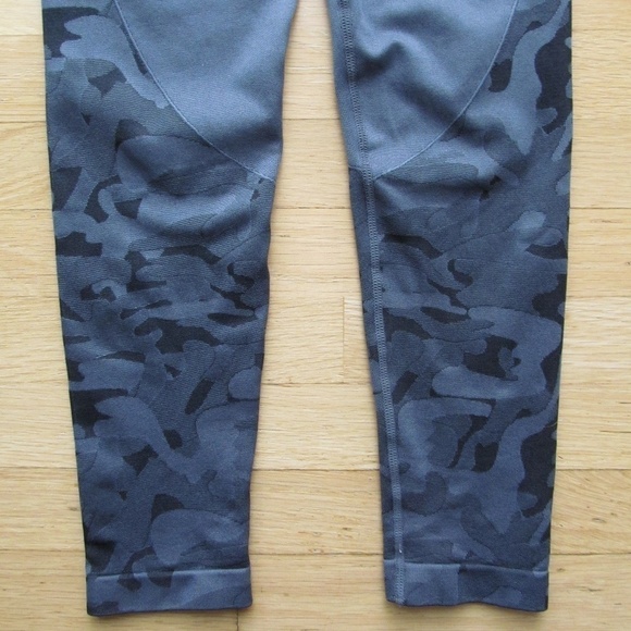 Zyia Camo Seamless Leggings Gray Women's Size M - Picture 5 of 10